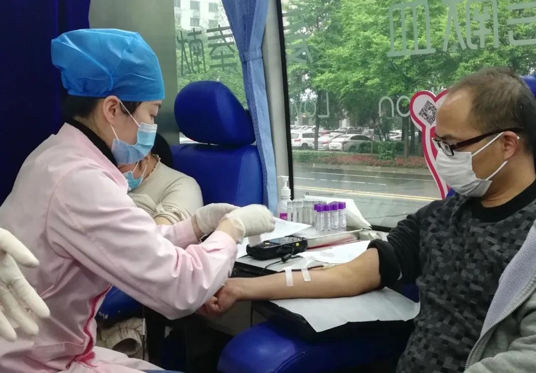 爱心献血,温暖中国,星空·官方端在线登入在行动!